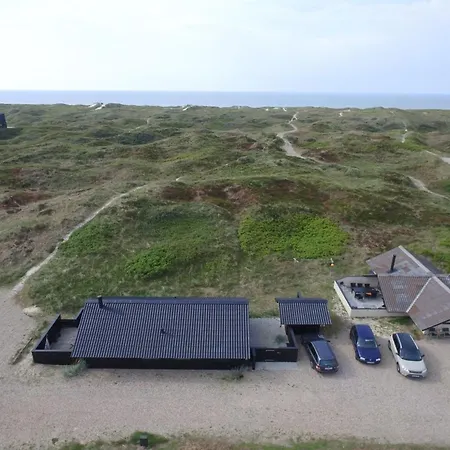 Auli - 200m From The Sea By Interhome