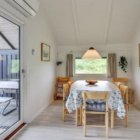 Auli - 200m From The Sea By Interhome *